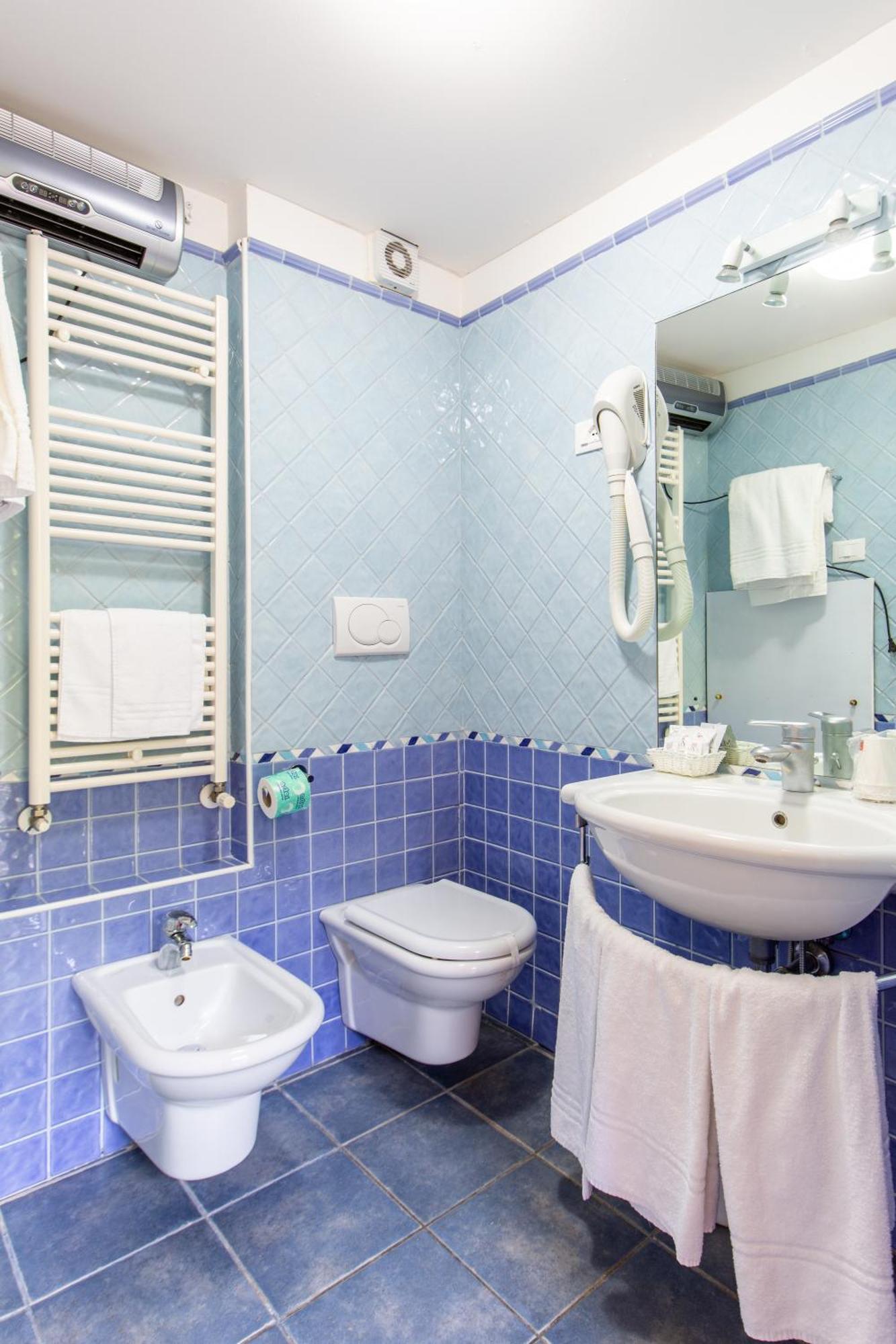ホテル サンタ アンドレア ラヴェンナ エクステリア 写真